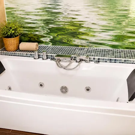 Coeur D'hérault - Et D'hôtes - Spa&massages 3* Péret